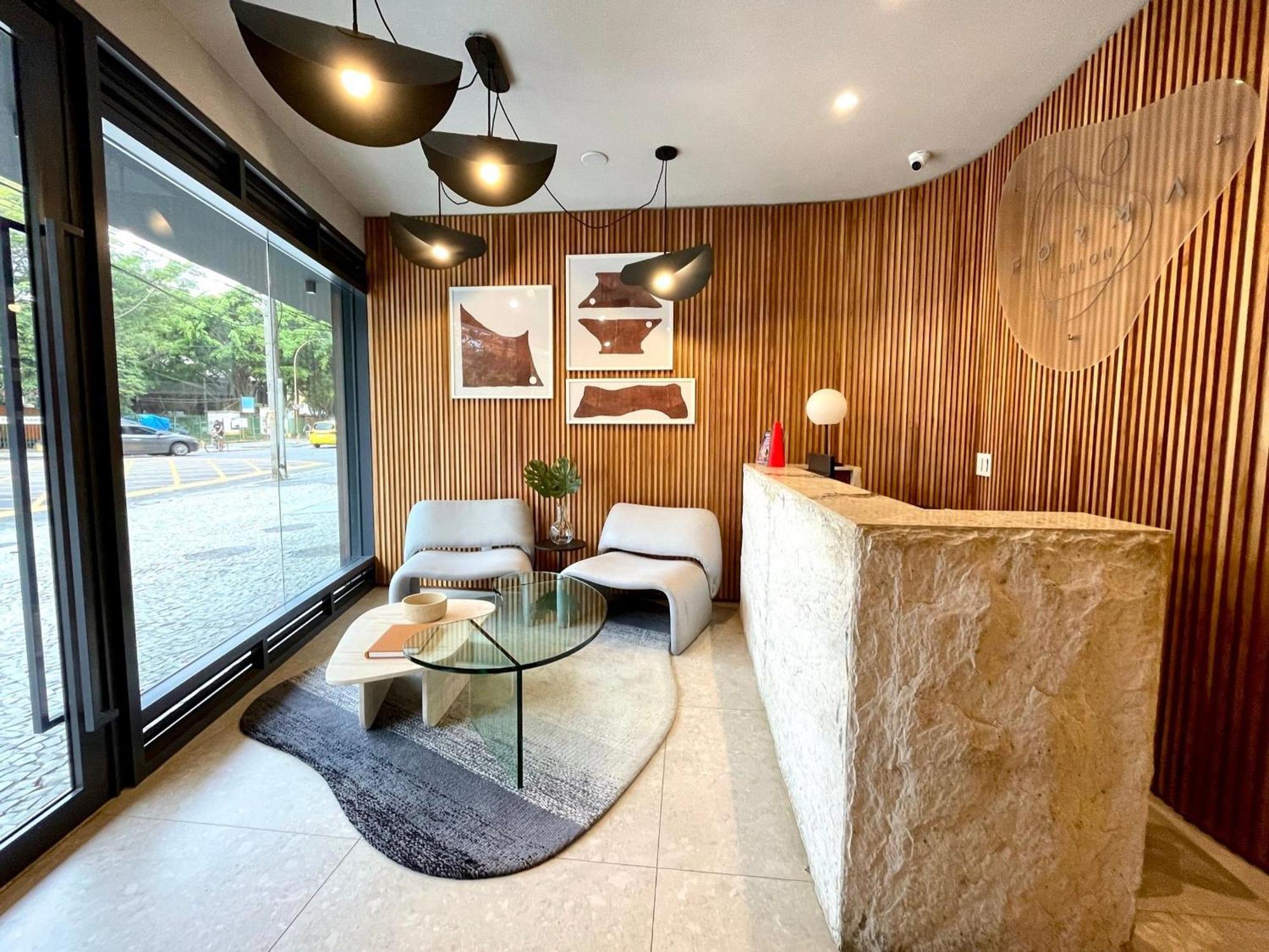 Apartamento Leblon - Moderno Com Piscina E Academia. *