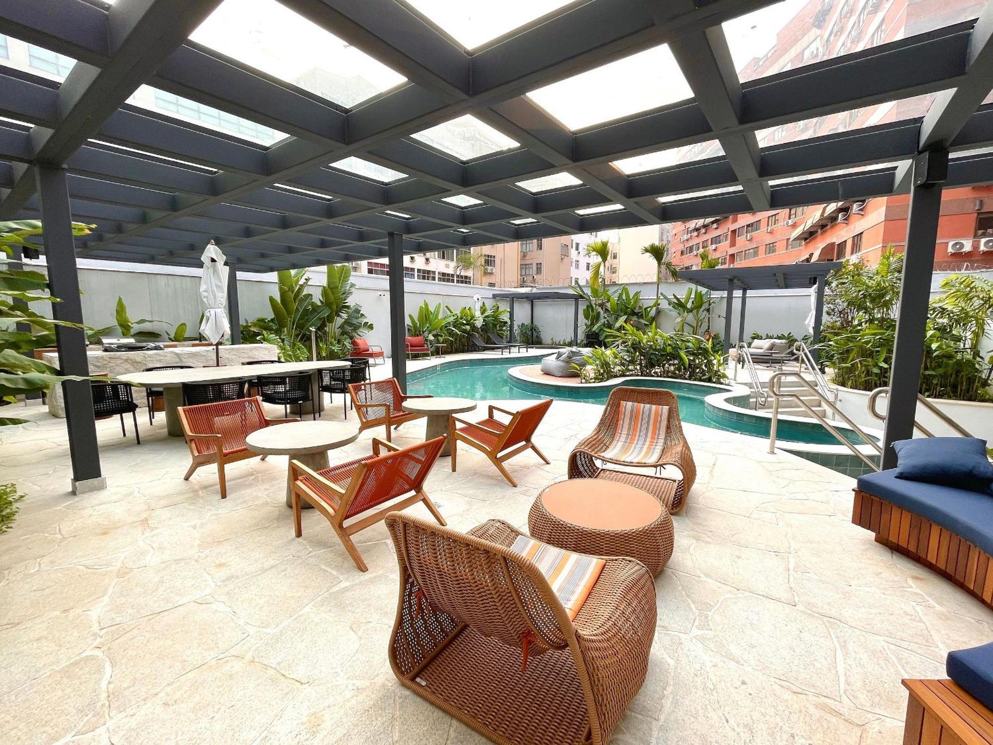 Leblon - Moderno Com Piscina E Academia. * Rio de Janeiro