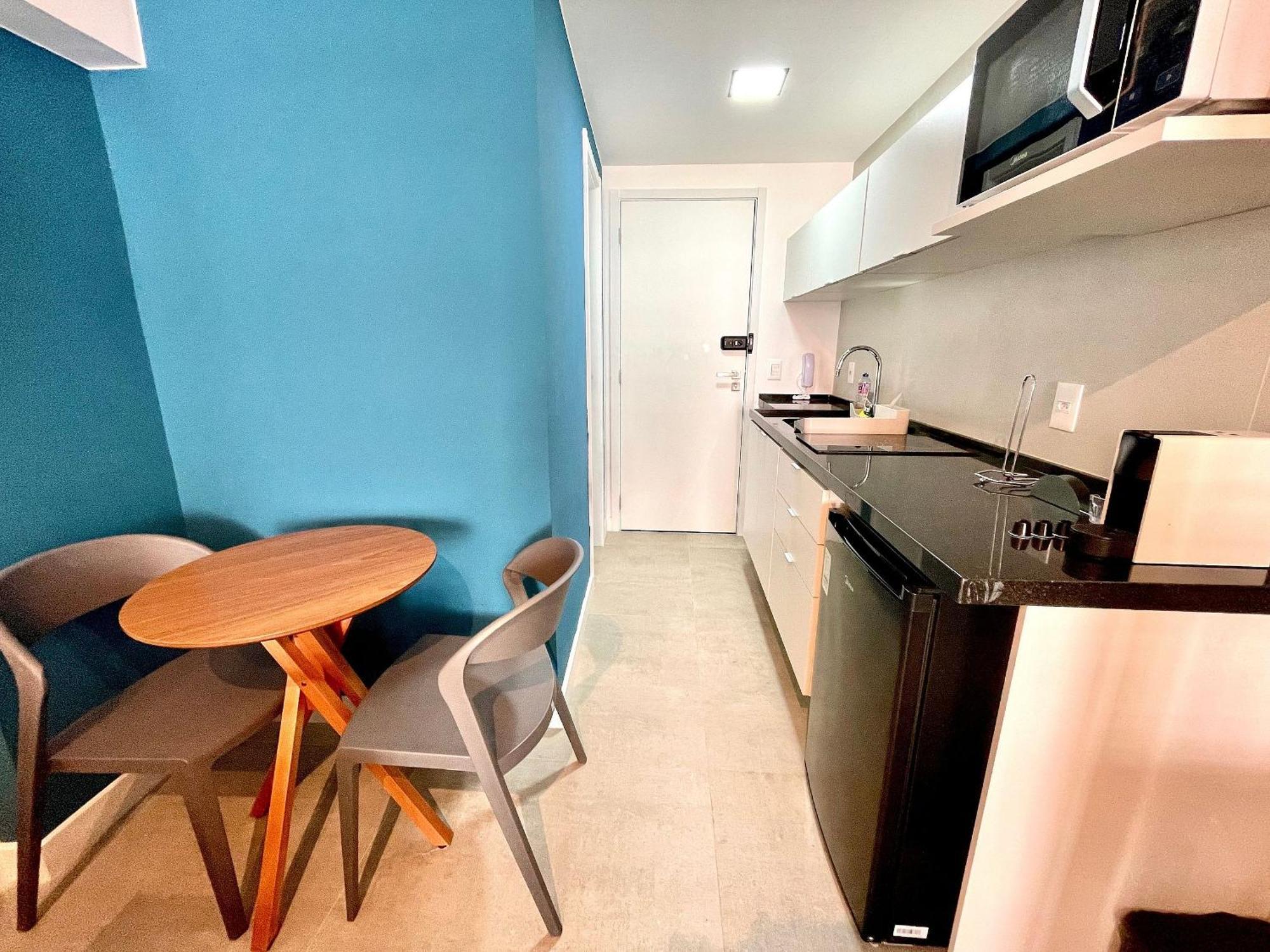 Leblon - Moderno Com Piscina E Academia. Apartamento *