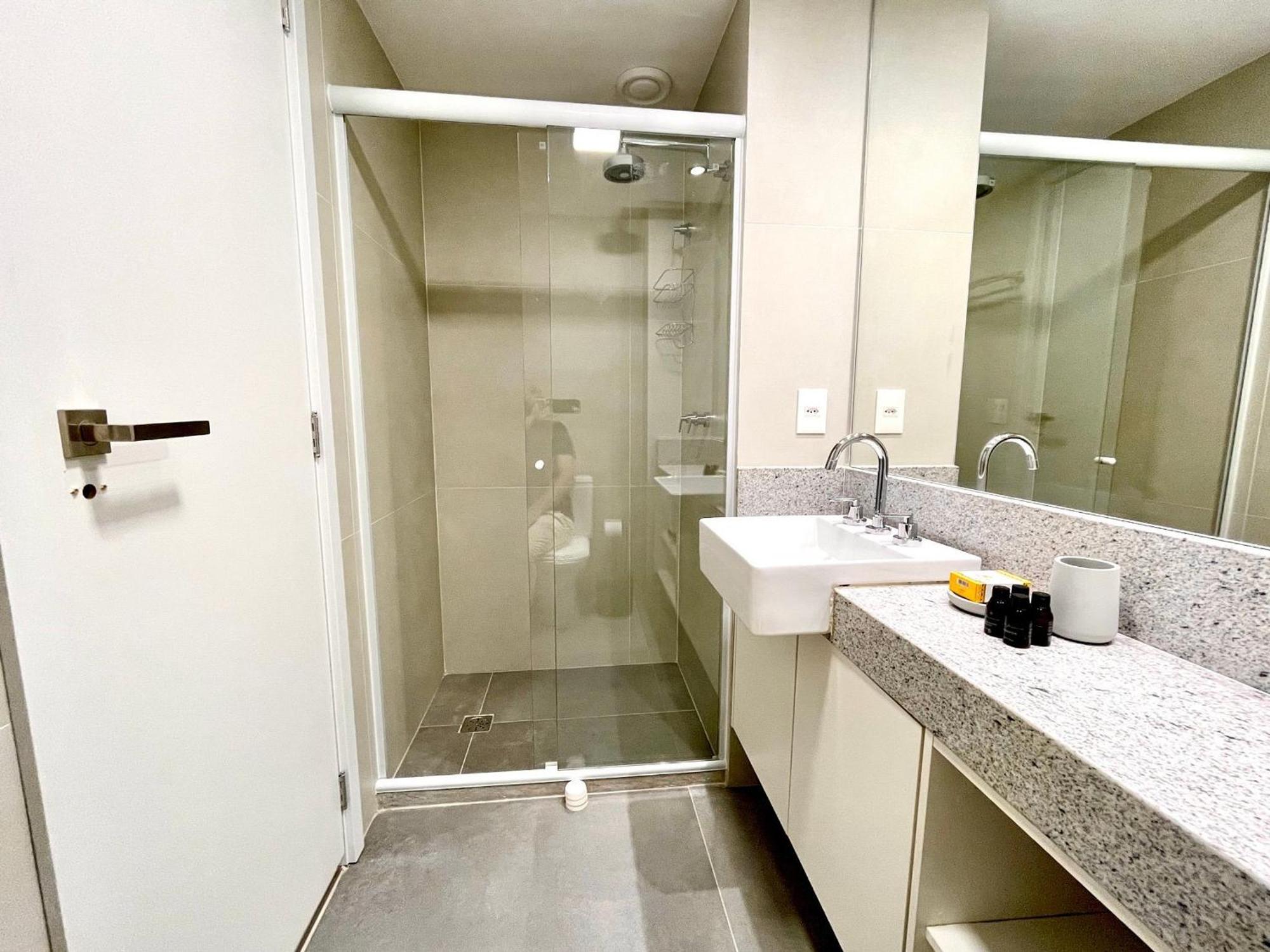 Apartamento Leblon - Moderno Com Piscina E Academia. Rio de Janeiro