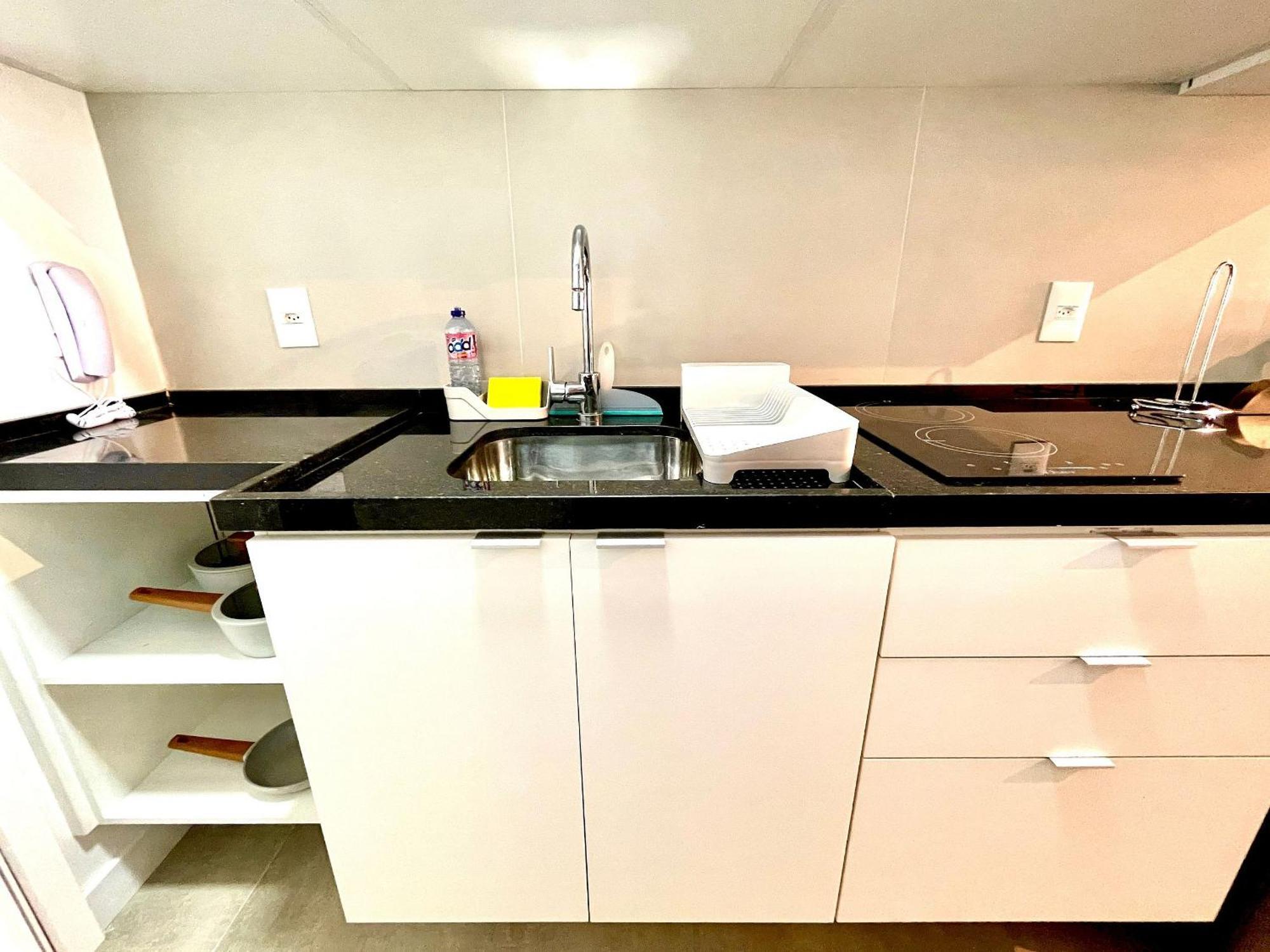Leblon - Moderno Com Piscina E Academia.